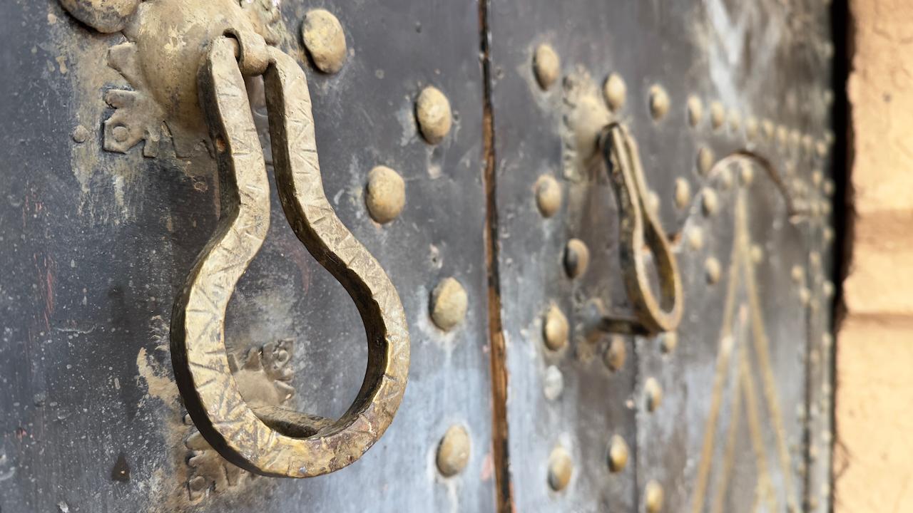 Die Teilnahmebedingungen sind das Tor zu den Kursen der Bildungsstätte