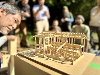 Bild einer japanischen Holzmodels eines Gebäudes